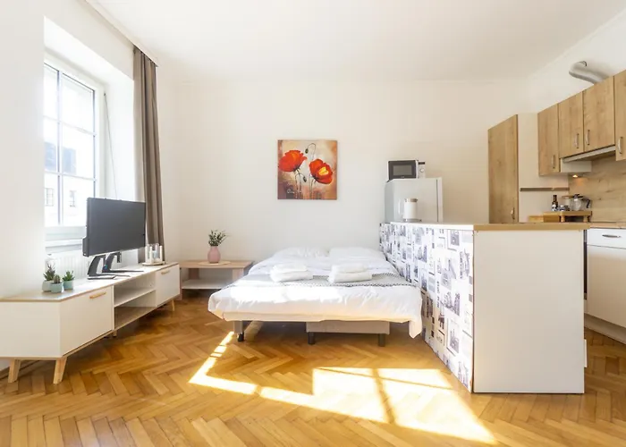 Next To Stadion, Near To Lainzer Tiergarten דירה *